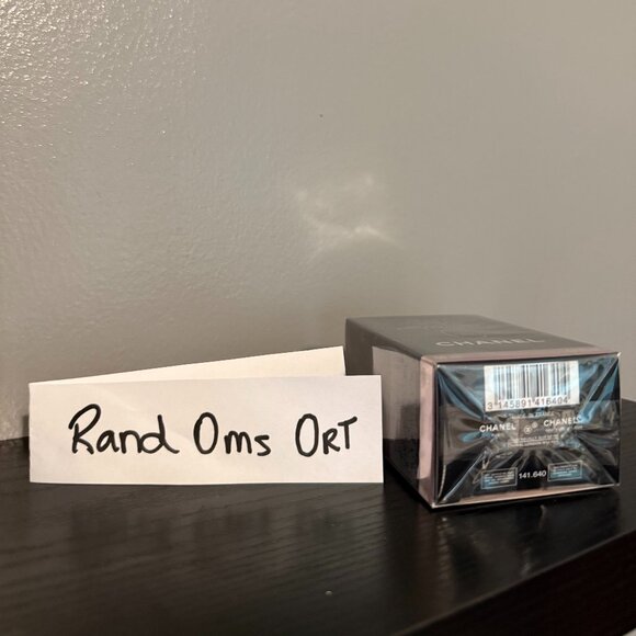 CHANEL LE LIFT Hand Cream 1.7 oz NEW - Picture 3 of 4